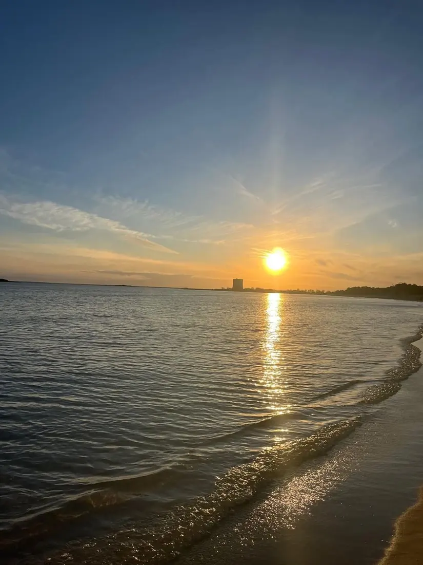 Sole al tramonto sul mare del Salento